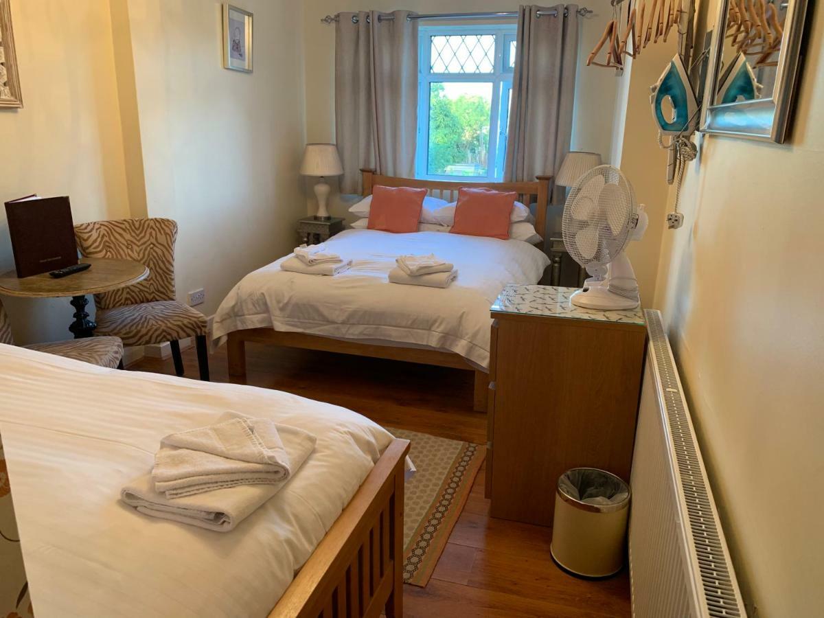 Habitación Familiar (2 adultos + 1 niño)