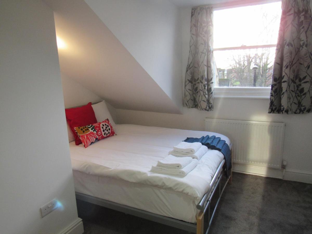 Loft Tweepersoonskamer met Eigen Badkamer